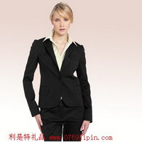 女西裝